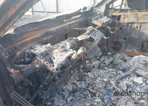 2024 Toyota Corolla Cross Hybrid Xse z USA, uszkodzony, nr VIN 7MUFBABG5RV052163